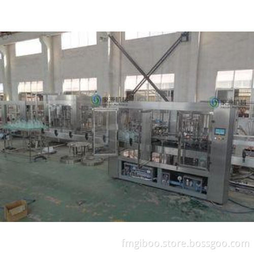 Auto Liquid Beverage Filling Machine 2500 BPH 10L Water Bot